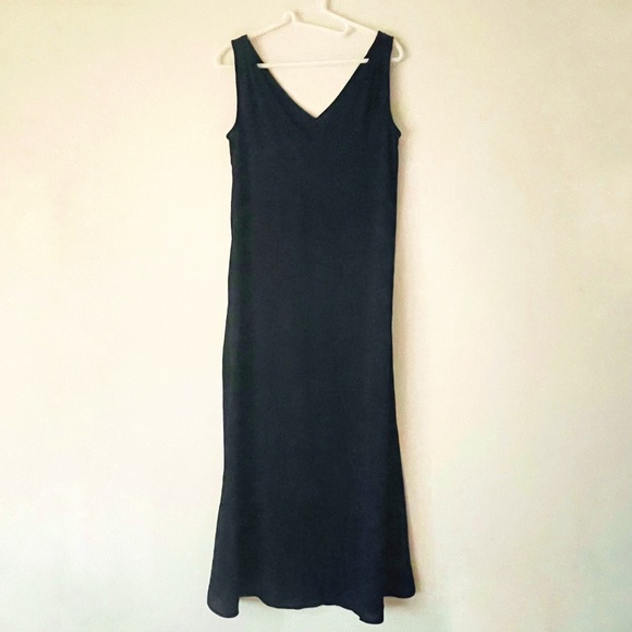 J. Crew Dresses & Skirts - J. Crew “XS” XXS Navy Blue Minimalist Maxi Dress